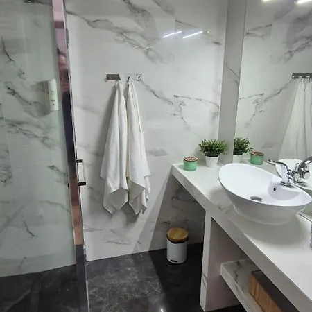 Krolewski W Centrum Nad Lomnica 15 Apartamento